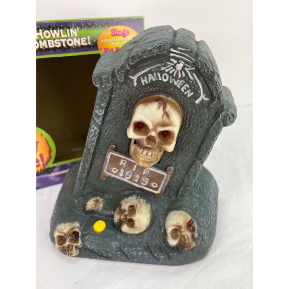 Howlin' Tombstone! Animated Singing Halloween Decoration With Lights & Moving Mo - Picture 1 of 6